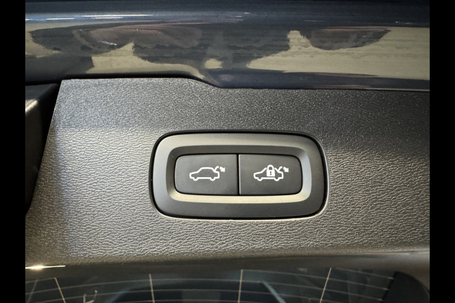 Volvo V60 2.0 B4 Plus Bright | Lederen sportstoelen | Camera | Carplay | Adaptive cruise | Stoelverwarming V+A | Full LED