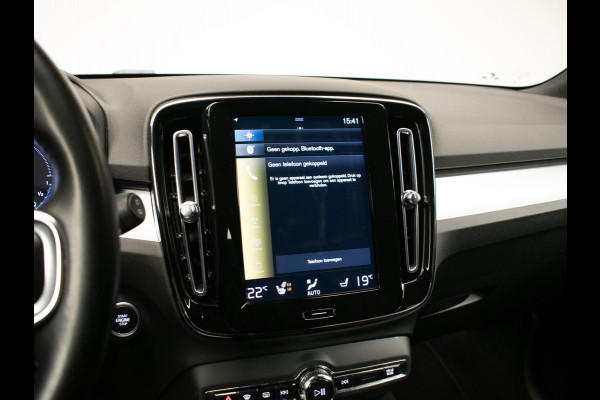 Volvo XC40 1.5 T4 Recharge Inscription Expression (APPLE CARPLAY,NAVI,LED,HARMAN/KARDON,SPORTSTOELEN,TREKHAAK,360 VIEW,CAMERA,PDC)