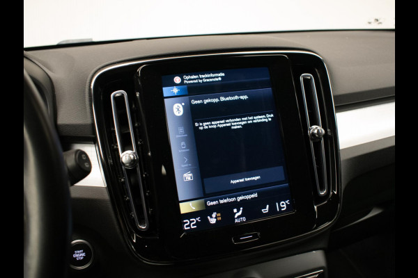Volvo XC40 1.5 T4 Recharge Inscription Expression (APPLE CARPLAY,NAVI,LED,HARMAN/KARDON,SPORTSTOELEN,TREKHAAK,360 VIEW,CAMERA,PDC)