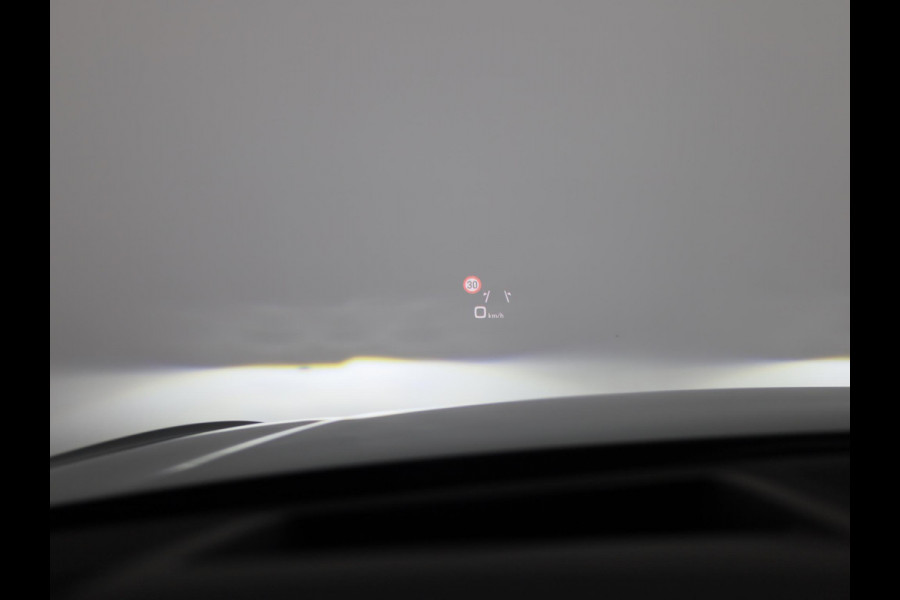 Audi Q5 Sportback 55 TFSI e S edition Competition 367pk | Panoramdak | Head Up Display | Luchtvering | B&O Audio | Verwarmbare voorstoelen | Trekhaak