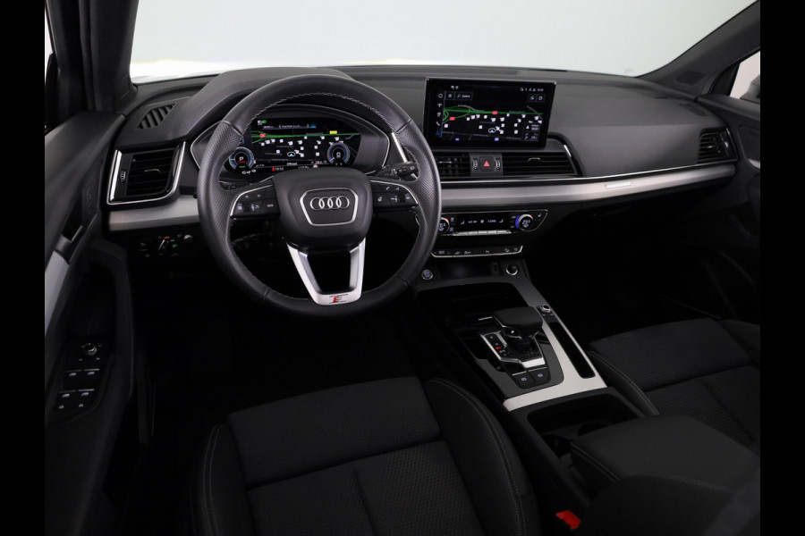 Audi Q5 Sportback 55 TFSI e S edition Competition 367pk | Panoramdak | Head Up Display | Luchtvering | B&O Audio | Verwarmbare voorstoelen | Trekhaak