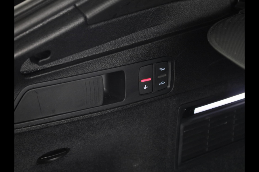 Audi Q5 Sportback 55 TFSI e S edition Competition 367pk | Panoramdak | Head Up Display | Luchtvering | B&O Audio | Verwarmbare voorstoelen | Trekhaak