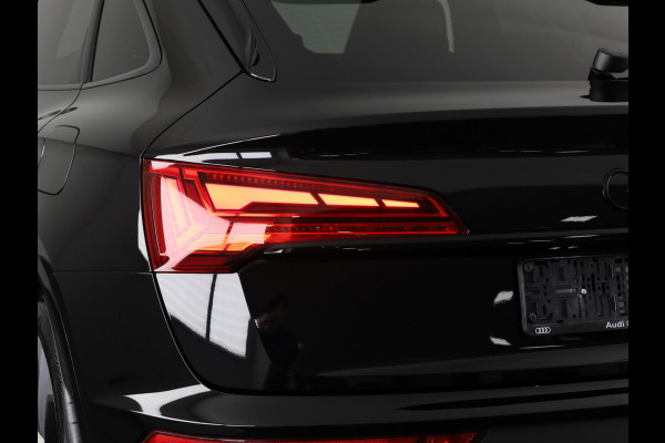 Audi Q5 Sportback 55 TFSI e S edition Competition 367pk | Panoramdak | Head Up Display | Luchtvering | B&O Audio | Verwarmbare voorstoelen | Trekhaak