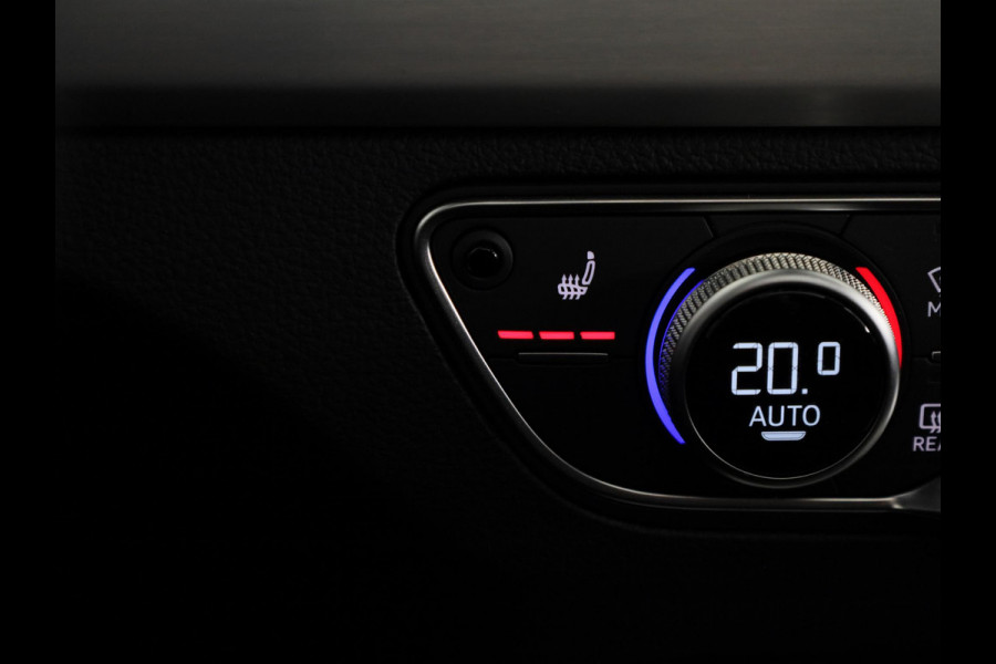 Audi Q5 Sportback 55 TFSI e S edition Competition 367pk | Panoramdak | Head Up Display | Luchtvering | B&O Audio | Verwarmbare voorstoelen | Trekhaak