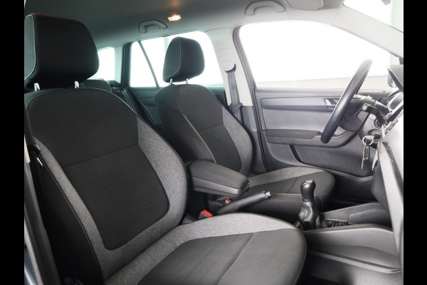 Škoda Fabia Combi 1.0 TSI Business Edition 95 pk | Navigatie via App | Parkeersensoren achter | Airco | Cruise control | Apple Carplay/Android Auto |