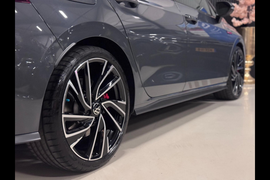 Volkswagen Golf 2.0 TSI GTI CLUBSPORT | PANO | IQ LIGHT | HARMAN KARDON | VOL!