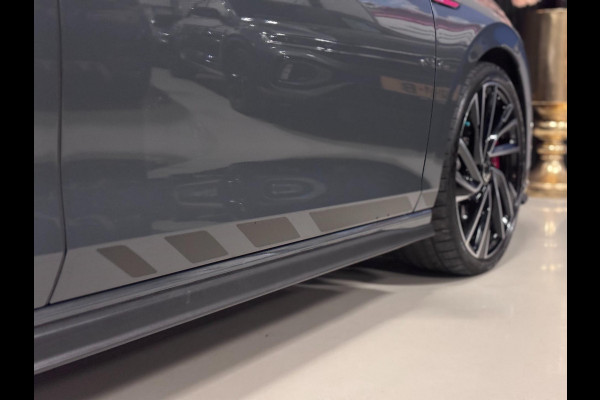 Volkswagen Golf 2.0 TSI GTI CLUBSPORT | PANO | IQ LIGHT | HARMAN KARDON | VOL!