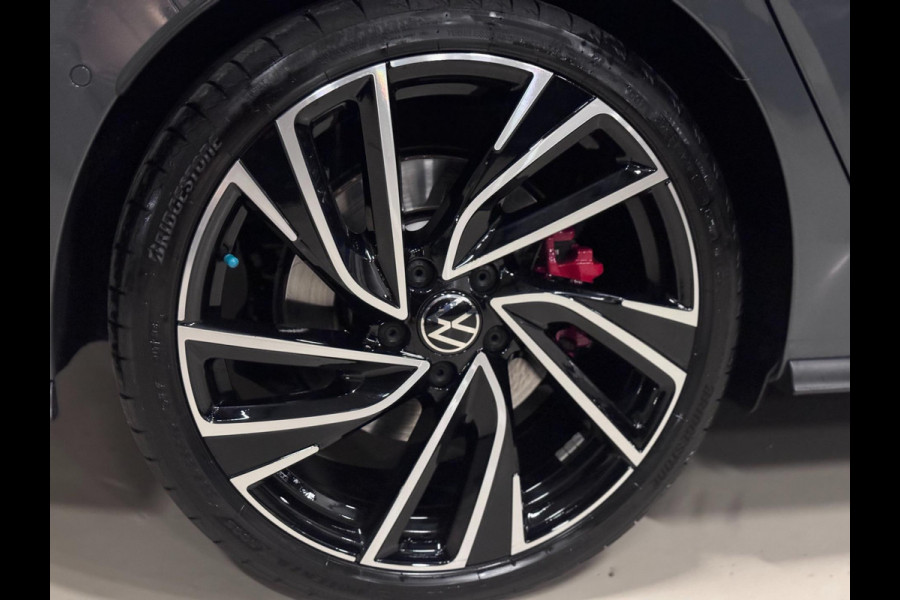 Volkswagen Golf 2.0 TSI GTI CLUBSPORT | PANO | IQ LIGHT | HARMAN KARDON | VOL!