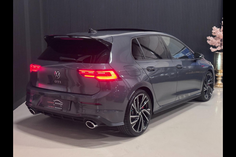 Volkswagen Golf 2.0 TSI GTI CLUBSPORT | PANO | IQ LIGHT | HARMAN KARDON | VOL!