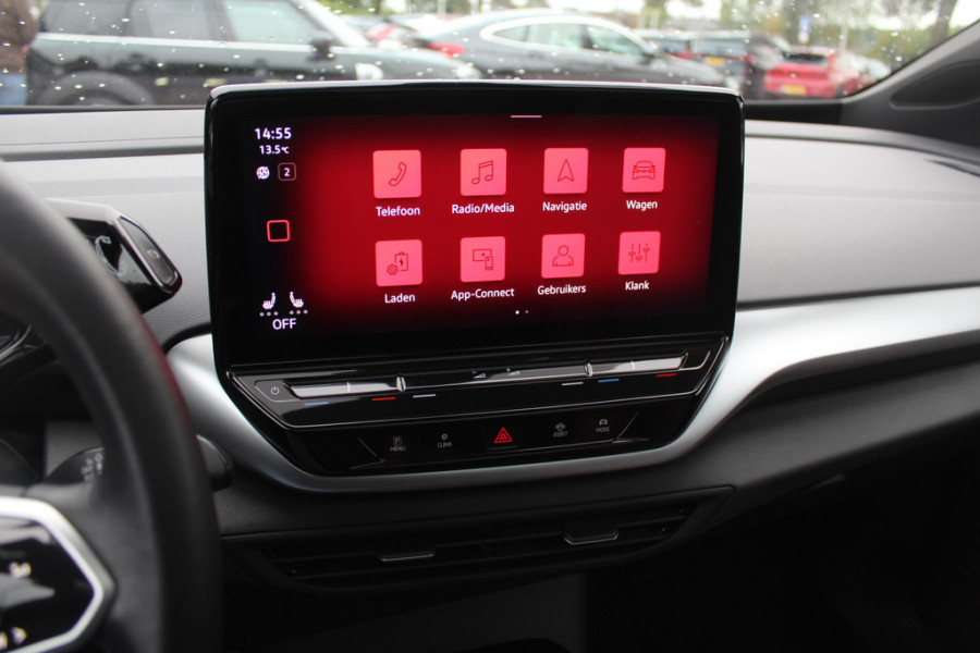 Volkswagen ID.4 First Max 77 kWh / SOH 90,4% / Full option! / Trekhaak / Panoramadak / Camera / Head-up / Keyless / 21'' / ACC / Dodehoek / Elektr. stoelen / Massage / Navigatie / Stuurverwarming