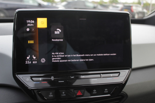 Volkswagen ID.3 First Plus 58 kWh / Trekhaak / Camera / Keyless / Matrix LED / Interieurvoorverwarming / 19'' / DAB / Navigatie / ACC