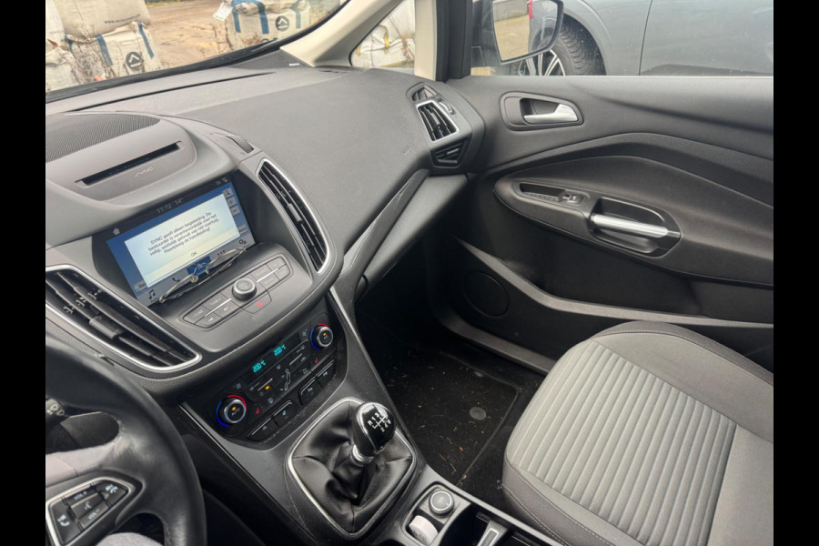Ford C-MAX 1.0 Titanium 125pk | WORDT VERWACHT | Stoelverwarming | Trekhaak | Camera | Xenon