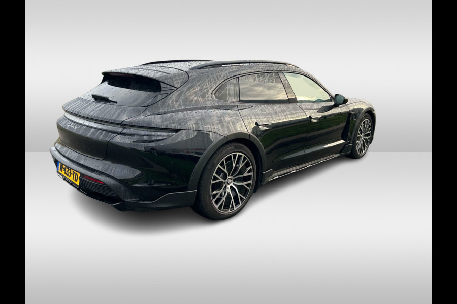 Porsche Taycan Cross Turismo 4 93 kWh / Panoramadak / Camera / Passenger Display / Luchtvering / 20'' / Leder / CarPlay / Matrix LED / Stoelverwarming / DAB / ACC
