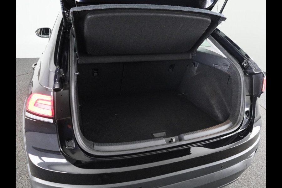 Volkswagen Taigo 1.0 TSI Life 95 pk | Verlengde garantie | Navigatie via App | Parkeersensoren | Adaptieve cruise control | LED koplampen | Autom. airco |