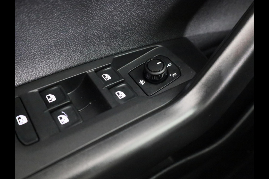 Volkswagen Taigo 1.0 TSI Life 95 pk | Verlengde garantie | Navigatie via App | Parkeersensoren | Adaptieve cruise control | LED koplampen | Autom. airco |