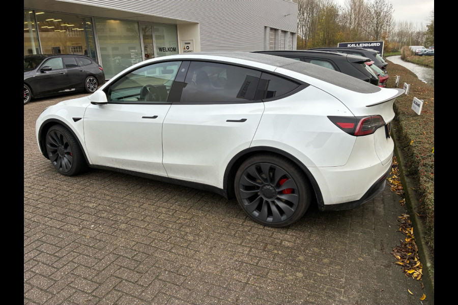 Tesla Model Y Performance AWD 75 kWh / Trekhaak / Autopilot / Panoramadak / Camera / 21'' / Keyless / Leder / Dodehoek / Navigatie / Stoelverwarming
