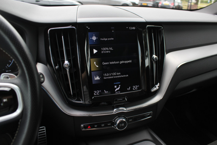 Volvo XC60 2.0 T8 AWD Polestar Engineered / Trekhaak / Panoramadak / 360Camera / Head-up / Leder / Harman Kardon / 22'' / Keyless / Intr.voorverwarming / Stuur+Stoelverwarming / Virtual Cockpit / CarPlay / DAB / Dodehoek / ACC