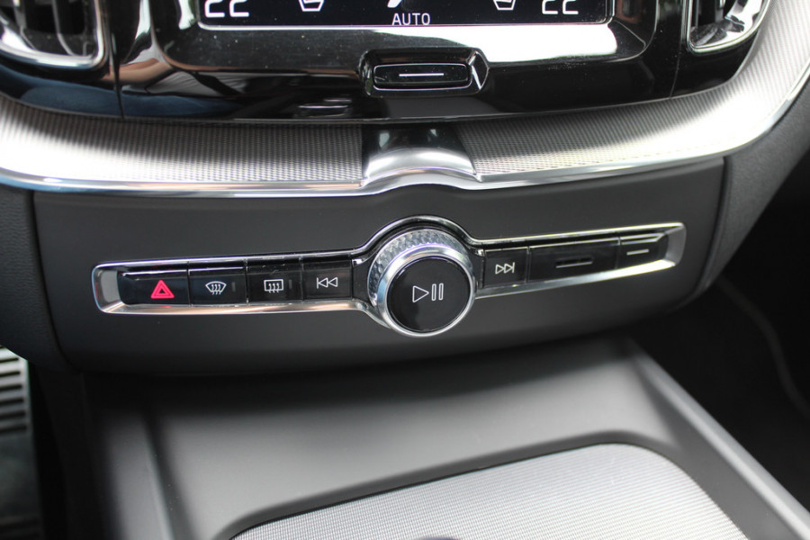 Volvo XC60 2.0 T8 AWD Polestar Engineered / Trekhaak / Panoramadak / 360Camera / Head-up / Leder / Harman Kardon / 22'' / Keyless / Intr.voorverwarming / Stuur+Stoelverwarming / Virtual Cockpit / CarPlay / DAB / Dodehoek / ACC