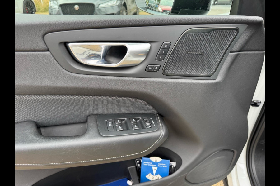 Volvo XC60 2.0 T8 AWD Polestar Engineered / Trekhaak / Panoramadak / 360Camera / Head-up / Leder / Harman Kardon / 22'' / Keyless / Intr.voorverwarming / Stuur+Stoelverwarming / Virtual Cockpit / CarPlay / DAB / Dodehoek / ACC