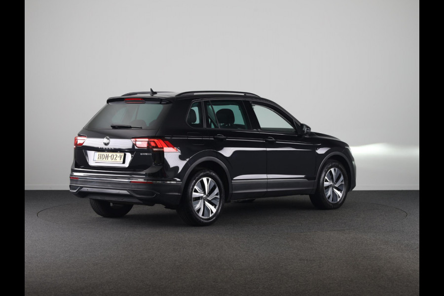Volkswagen Tiguan 1.4 TSI eHybrid Life 245PK DSG PHEV | Navigatie | Parkeercamera | 18 inch Lm velgen | Stoel- en stuurverwarming |