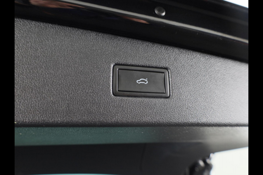 Volkswagen Tiguan 1.4 TSI eHybrid Life 245PK DSG PHEV | Navigatie | Parkeercamera | 18 inch Lm velgen | Stoel- en stuurverwarming |