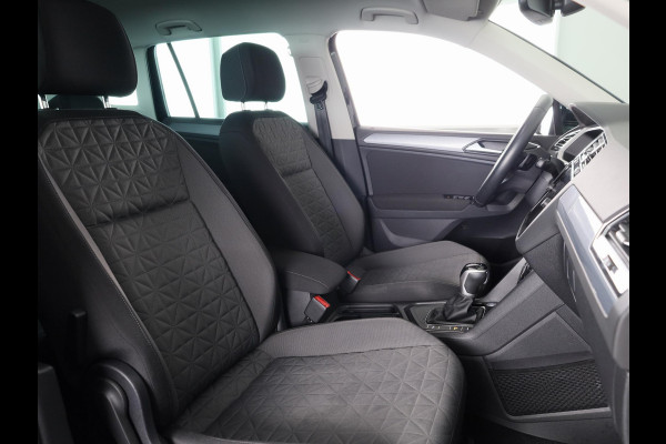 Volkswagen Tiguan 1.4 TSI eHybrid Life 245PK DSG PHEV | Navigatie | Parkeercamera | 18 inch Lm velgen | Stoel- en stuurverwarming |
