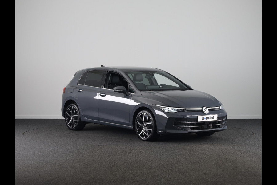 Volkswagen Golf 1.5 eHybrid 50 Edition 204 PK DSG PHEV | Verlengde garantie | Navigatie | Parkeercamera | Stoel- en stuurverwarming | 18 inch LM velgen |