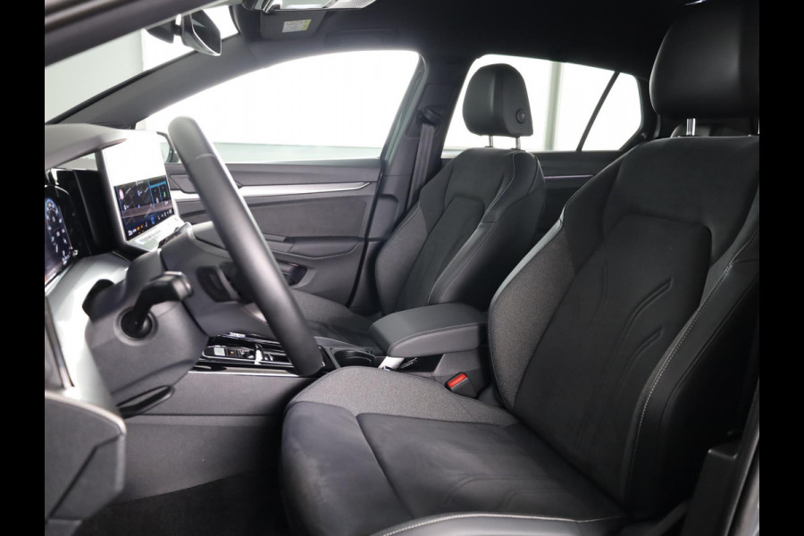 Volkswagen Golf 1.5 eHybrid 50 Edition 204 PK DSG PHEV | Verlengde garantie | Navigatie | Parkeercamera | Stoel- en stuurverwarming | 18 inch LM velgen |