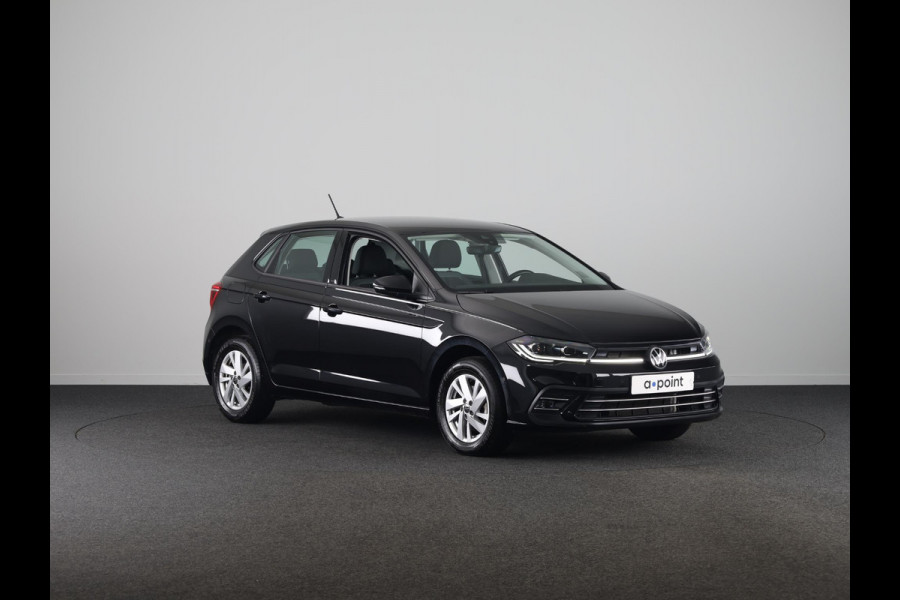 Volkswagen Polo 1.0 TSI Style 110 pk Automaat (DSG) | Navigatie via App | Parkeersensoren (Park assist) | Adaptieve cruise control | Stoelverwarming | Matrix LED koplampen |