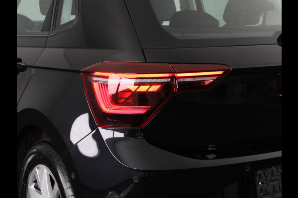 Volkswagen Polo 1.0 TSI Style 110 pk Automaat (DSG) | Navigatie via App | Parkeersensoren (Park assist) | Adaptieve cruise control | Stoelverwarming | Matrix LED koplampen |