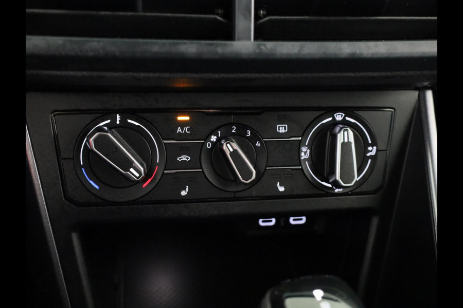 Volkswagen Polo 1.0 TSI Style 110 pk Automaat (DSG) | Navigatie via App | Parkeersensoren (Park assist) | Adaptieve cruise control | Stoelverwarming | Matrix LED koplampen |