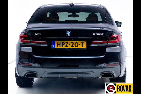 BMW 5 Serie 545e xDrive High Exec. M-sport Black Edition 394 PK automaat | Open Dak | Trekhaak elec. | 360 Camera, Stoel- en stuurverwarming