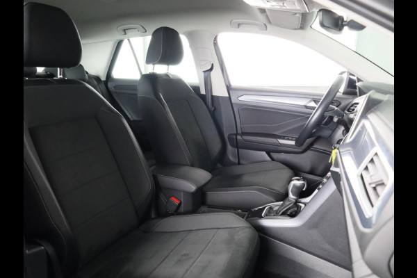 Volkswagen T-Roc 1.5 TSI Style 150 pk Automaat (DSG) | Navigatie | Parkeersensoren (Park assist) | Adaptieve cruise control | Stoelverwarming |