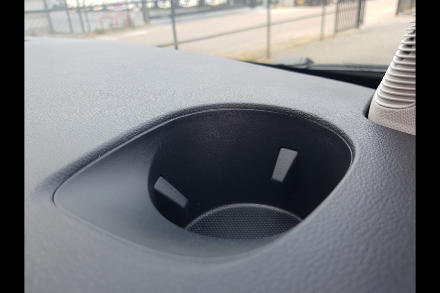 Renault Trafic 2.0 dCi 131 pk T29 L2-H1 dubbele-cabine 6 persoons Work Edition uitvoering !!!