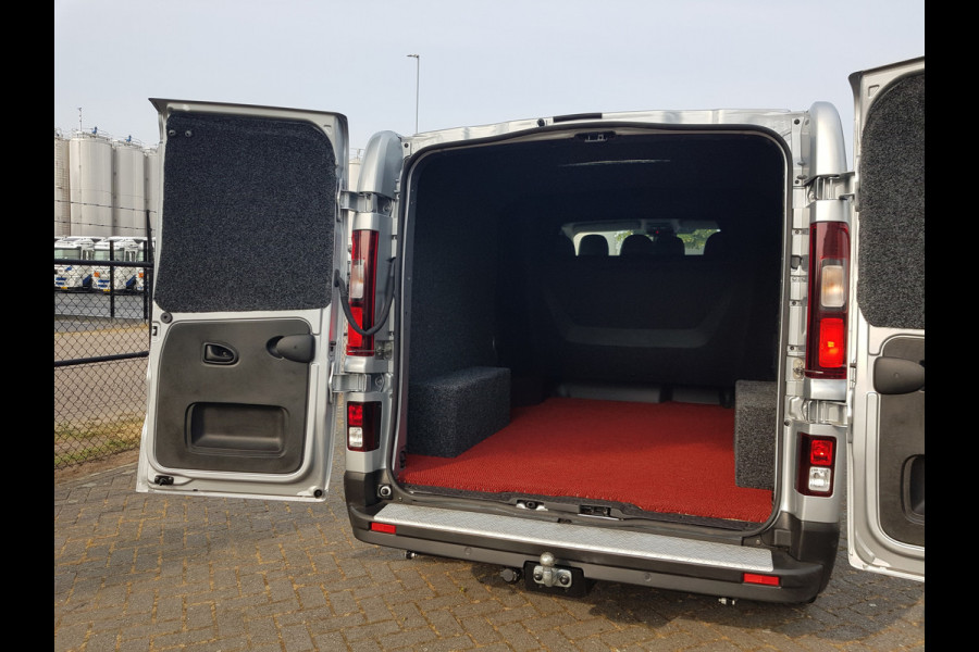 Renault Trafic 2.0 dCi 131 pk T29 L2-H1 dubbele-cabine 6 persoons Work Edition uitvoering !!!