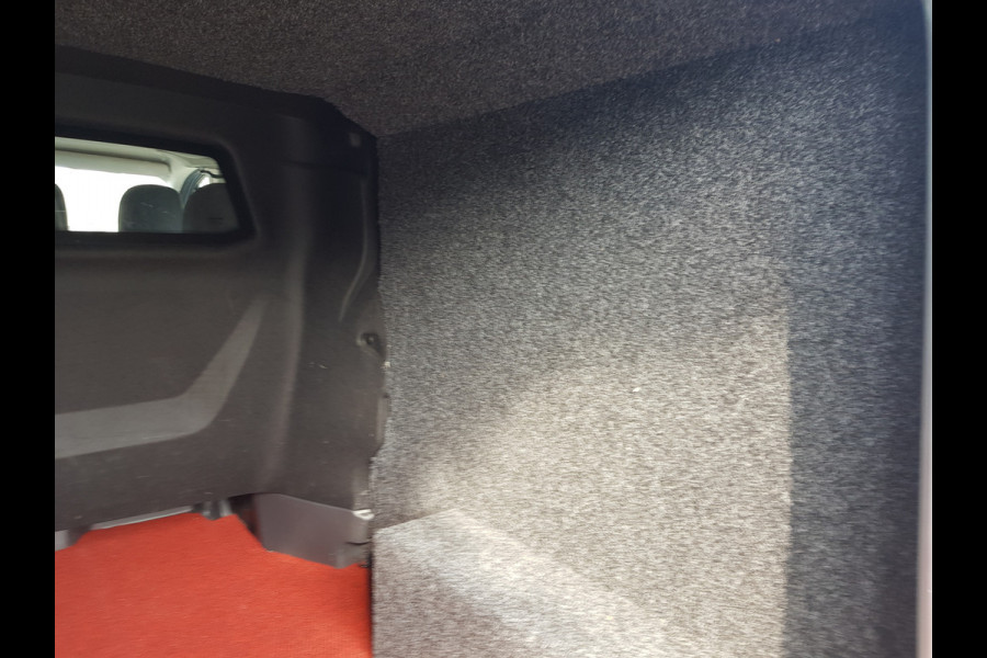 Renault Trafic 2.0 dCi 131 pk T29 L2-H1 dubbele-cabine 6 persoons Work Edition uitvoering !!!