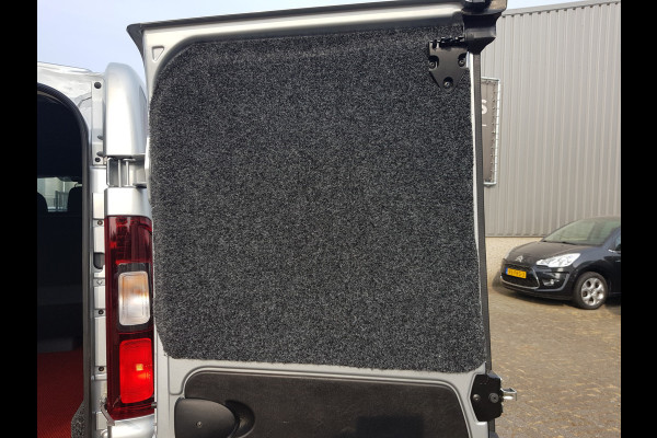 Renault Trafic 2.0 dCi 131 pk T29 L2-H1 dubbele-cabine 6 persoons Work Edition uitvoering !!!