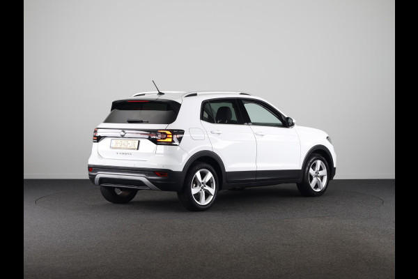 Volkswagen T-Cross 1.0 TSI Style 110 pk Automaat (DSG) | Navigatie | Parkeersensoren | Adaptieve cruise control | Apple Carplay/Android Auto | Voll. digitaal instrumentenpaneel |