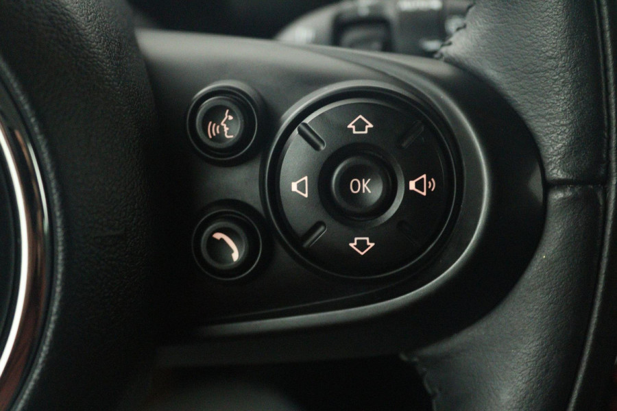 MINI Countryman 1.5 Cooper Business Edition Automaat (NAVIGATIE, CARPLAY, PARKEERSENSOREN, LED, CRUISE, SPORTSTOELEN)