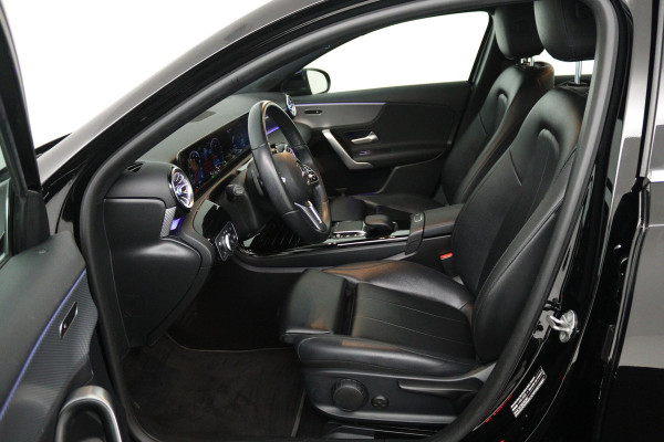 Mercedes-Benz A-Klasse 250 e Business Solution Luxury Limited (SFEERVERLICHTING, STOELVERWARMING, LEDER, 1e EIGENAAR, CAMERA)