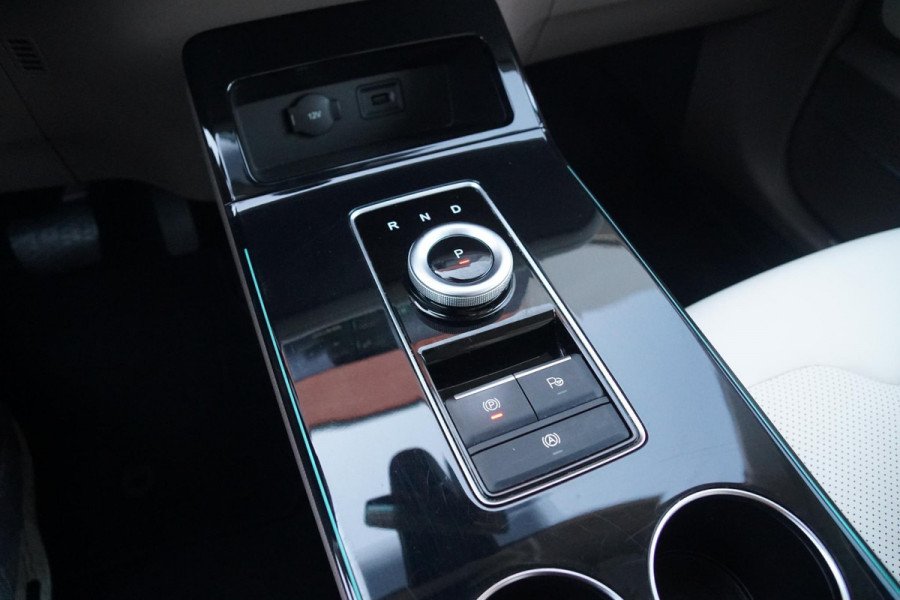 Aiways U5 63kWh Showroom + 360 CAMERA / VOORSTOELEN ELEKTRISCH / APPLE CARPLAY