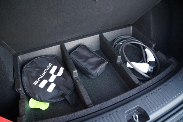 Aiways U5 63kWh Showroom + 360 CAMERA / VOORSTOELEN ELEKTRISCH / APPLE CARPLAY