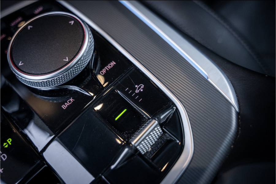 BMW X5 xDrive45e High Executive - M Sport | Panorama | Kuipstoelen | Stoelkoeling | Elek. Trekhaak | 360 Camera