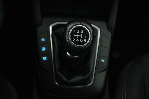 Ford FOCUS Wagon 1.0 EcoBoost Titanium Business (NAVIGATIE, STUUR-/STOELVERWARMING, 1e EIGENAAR, GOED ONDERHOUDEN)