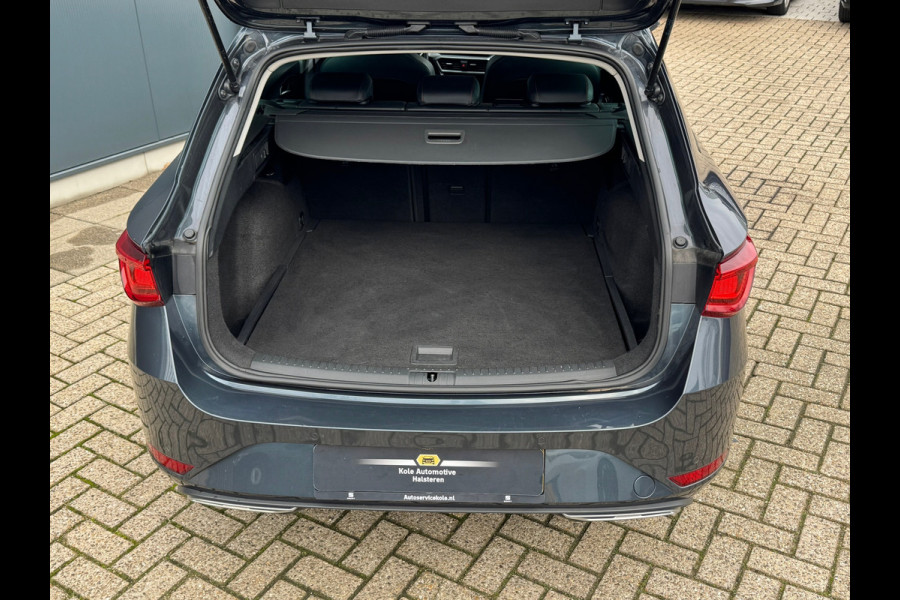 Seat Leon Sportstourer 1.5 TSI FR * Camera * Side Assist * Carplay * Virtual Cockpit *