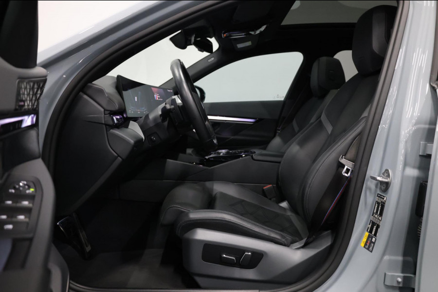 BMW 5 Serie 550e xDrive 489+PK M-Performance LASERLIGHT/BOWERS & WILKINS/PANO/LEDER/HUD/20" LMV/360 CAM/ACC/ECC/FABRIEKSGARANTIE!