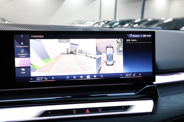 BMW 5 Serie 550e xDrive 489+PK M-Performance LASERLIGHT/BOWERS & WILKINS/PANO/LEDER/HUD/20" LMV/360 CAM/ACC/ECC/FABRIEKSGARANTIE!