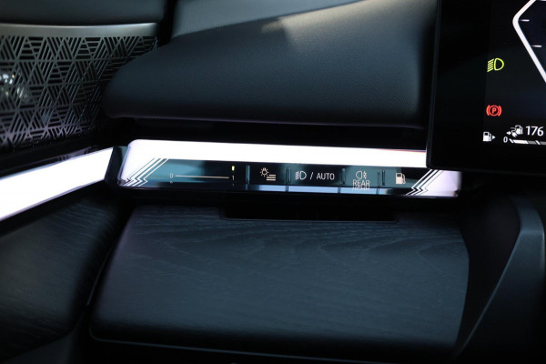 BMW 5 Serie 550e xDrive 489+PK M-Performance LASERLIGHT/BOWERS & WILKINS/PANO/LEDER/HUD/20" LMV/360 CAM/ACC/ECC/FABRIEKSGARANTIE!