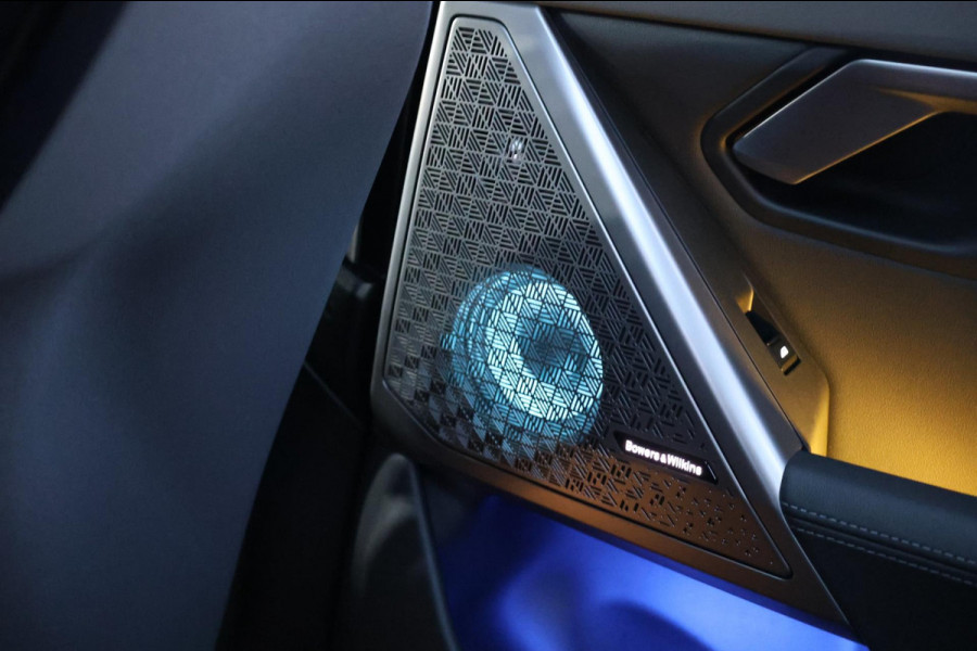 BMW 5 Serie 550e xDrive 489+PK M-Performance LASERLIGHT/BOWERS & WILKINS/PANO/LEDER/HUD/20" LMV/360 CAM/ACC/ECC/FABRIEKSGARANTIE!