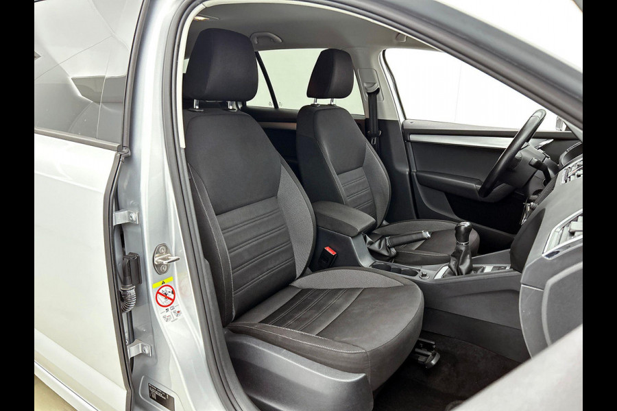 Škoda Octavia Combi 1.0 TSI 115Pk Ambition Business CARPLAY & NAVI | CLIMA | LMV